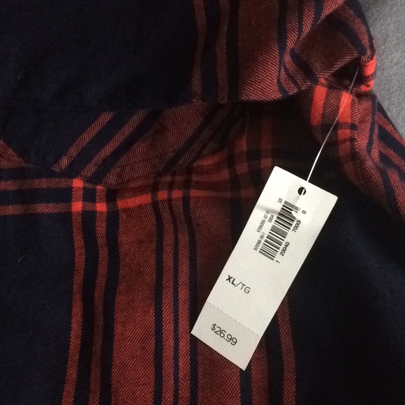 Old navy plad sleeve shirt - Picture 4 of 5
